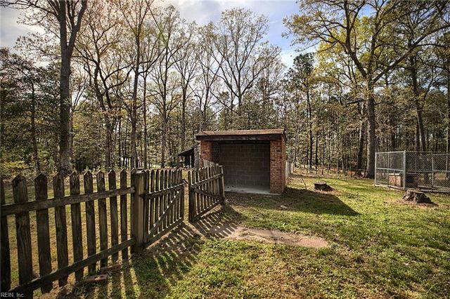 12614 Salem Church RD, Gloucester, VA 23061