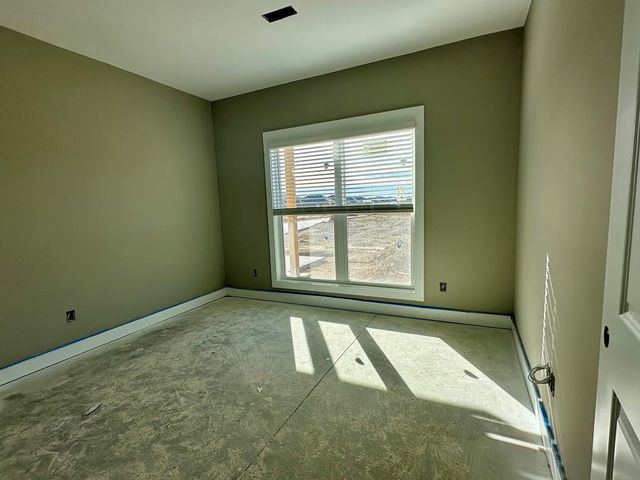 205 Heritage Way, Headland, AL 36345