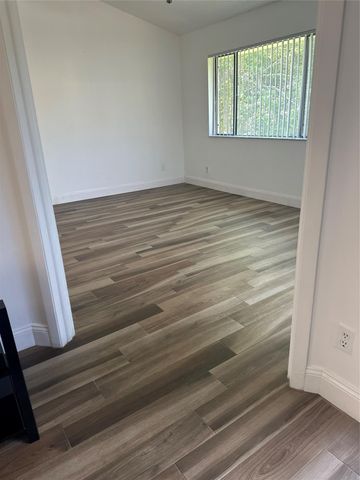 8142 NW 17th Mnr VA2R, Plantation, FL 33322