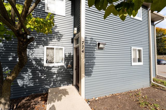 774 Terrace Court T, Elgin, IL 60120