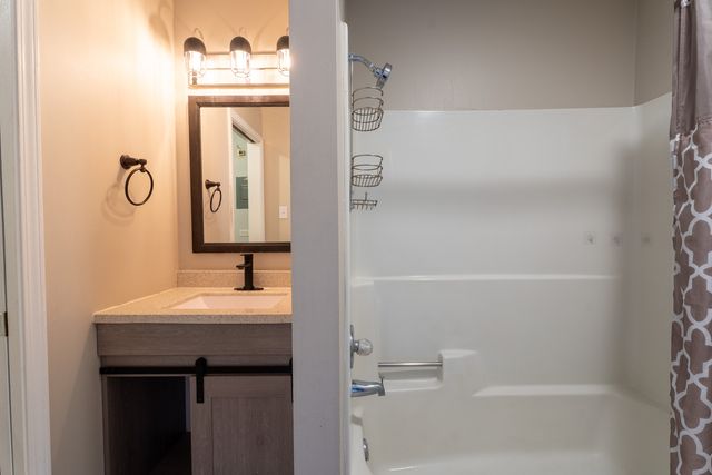 774 Terrace Court T, Elgin, IL 60120