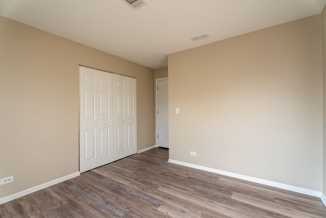 774 Terrace Court T, Elgin, IL 60120