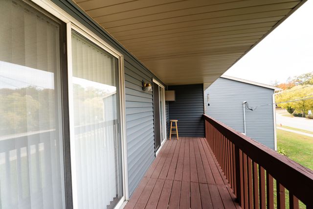 774 Terrace Court T, Elgin, IL 60120