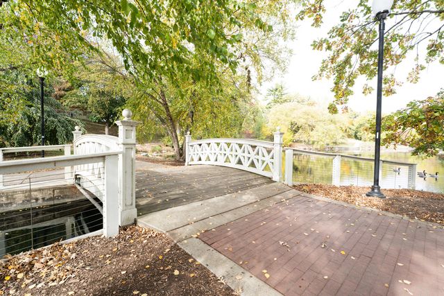 774 Terrace Court T, Elgin, IL 60120