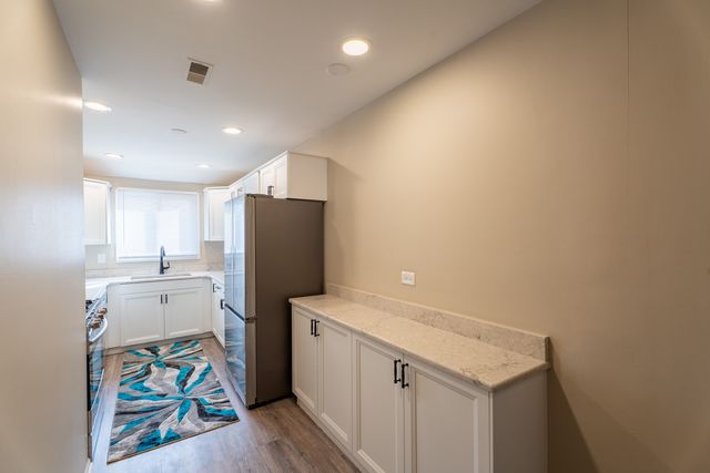 774 Terrace Court T, Elgin, IL 60120