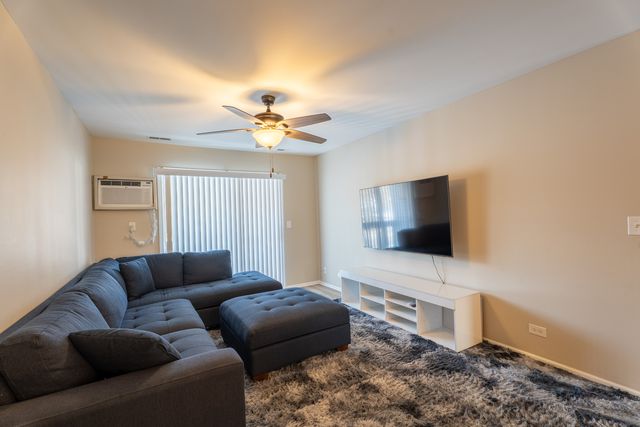 774 Terrace Court T, Elgin, IL 60120