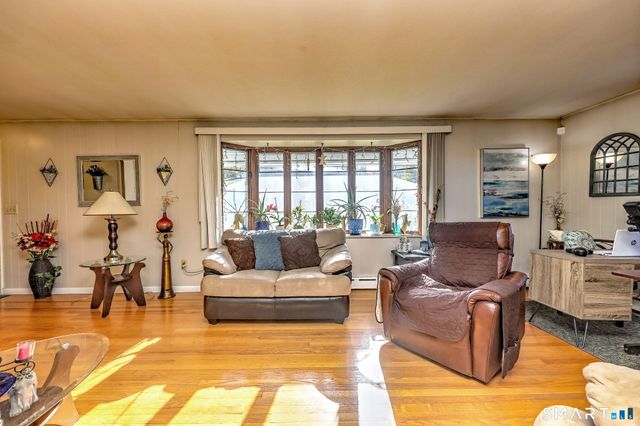 72 Whitewood Road, Waterbury, CT 06708