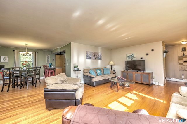 72 Whitewood Road, Waterbury, CT 06708