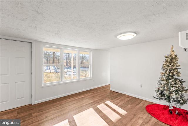 5399 CANAL RD, East Berlin, PA 17316