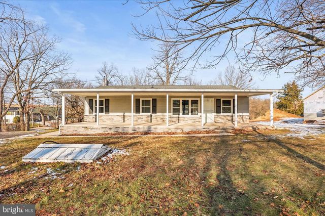 5399 CANAL RD, East Berlin, PA 17316