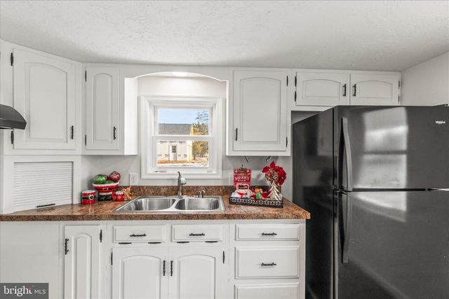 5399 CANAL RD, East Berlin, PA 17316