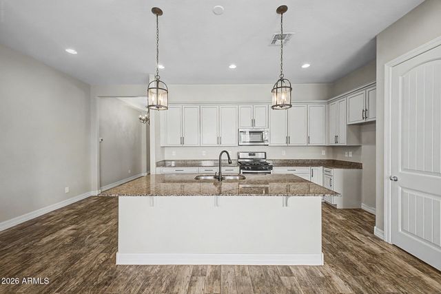 8833 S 167th Lane, Goodyear, AZ 85338