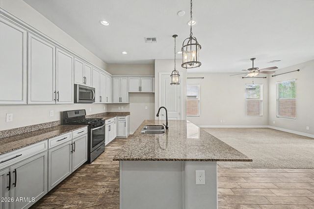 8833 S 167th Lane, Goodyear, AZ 85338