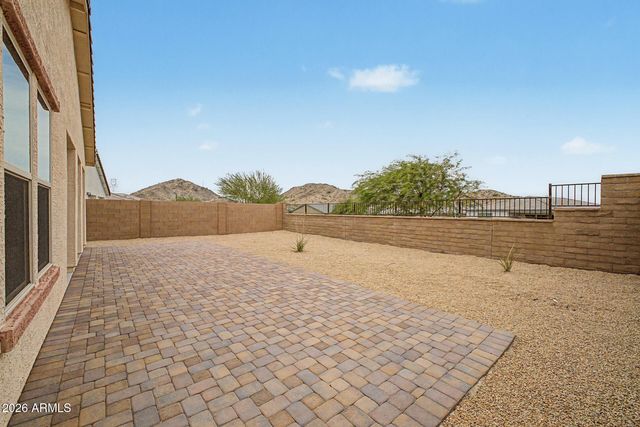 8833 S 167th Lane, Goodyear, AZ 85338