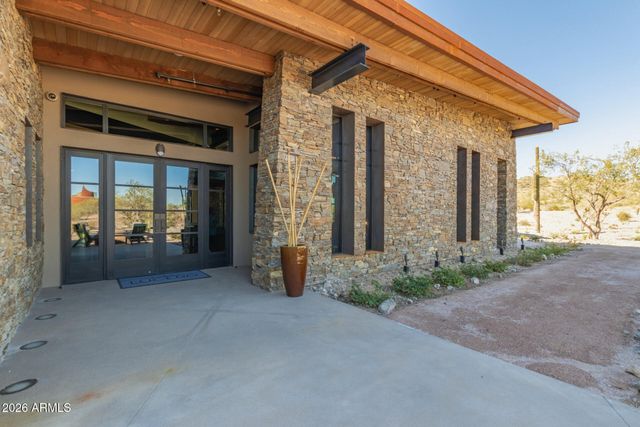 8833 S 167th Lane, Goodyear, AZ 85338
