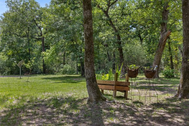 12255 County Rd 136w, Centerville, TX 75833