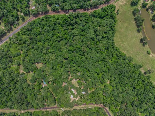 12255 County Rd 136w, Centerville, TX 75833