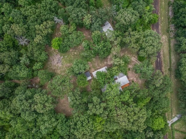 12255 County Rd 136w, Centerville, TX 75833