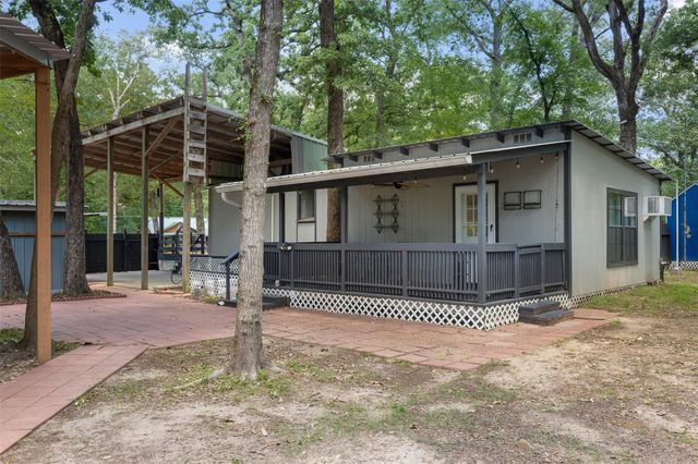 12255 County Rd 136w, Centerville, TX 75833