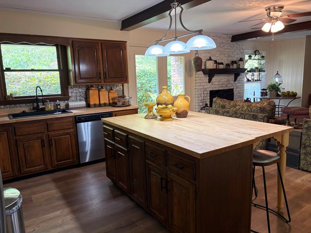 1929 Washington Blvd, Huntington, WV 25701