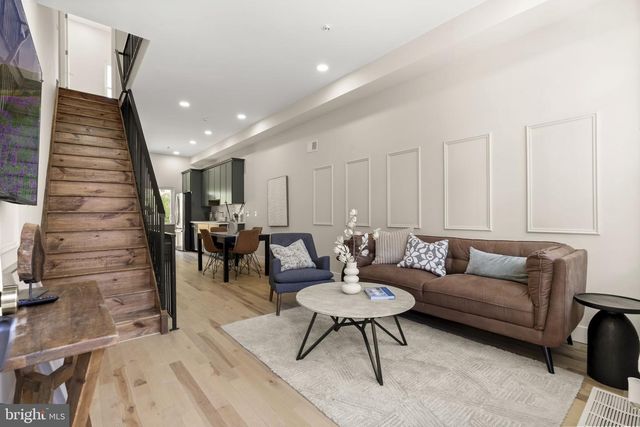 413 MERCY ST, Philadelphia, PA 19148