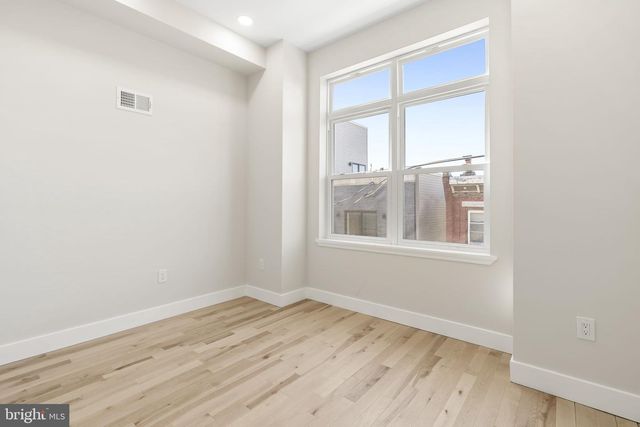 413 MERCY ST, Philadelphia, PA 19148