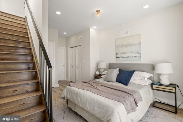 413 MERCY ST, Philadelphia, PA 19148