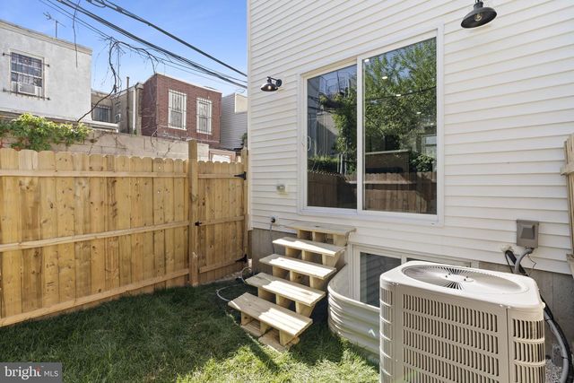 413 MERCY ST, Philadelphia, PA 19148
