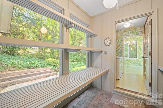 955 19th Avenue NW, Hickory, NC 28601