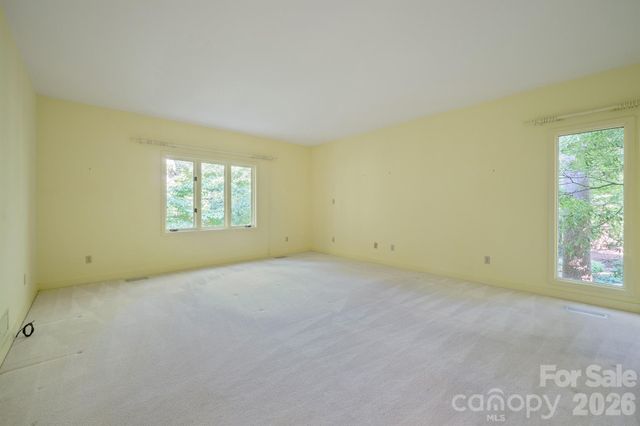 955 19th Avenue NW, Hickory, NC 28601