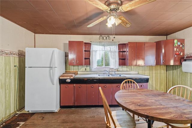 1058 Thompson Run Rd, West Mifflin, PA 15122