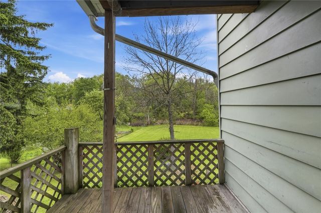 1058 Thompson Run Rd, West Mifflin, PA 15122