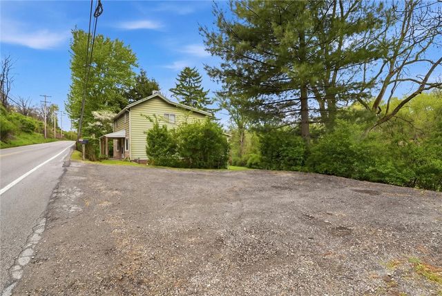 1058 Thompson Run Rd, West Mifflin, PA 15122