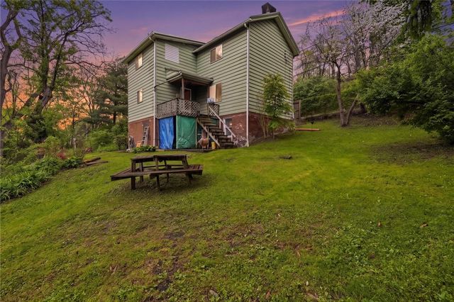 1058 Thompson Run Rd, West Mifflin, PA 15122