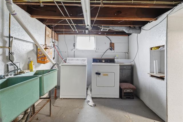 1058 Thompson Run Rd, West Mifflin, PA 15122