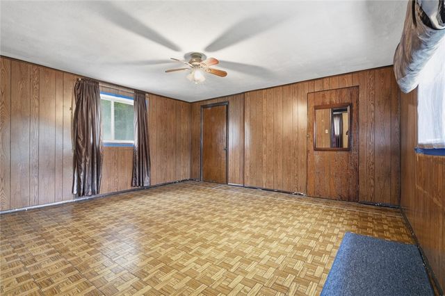 1058 Thompson Run Rd, West Mifflin, PA 15122