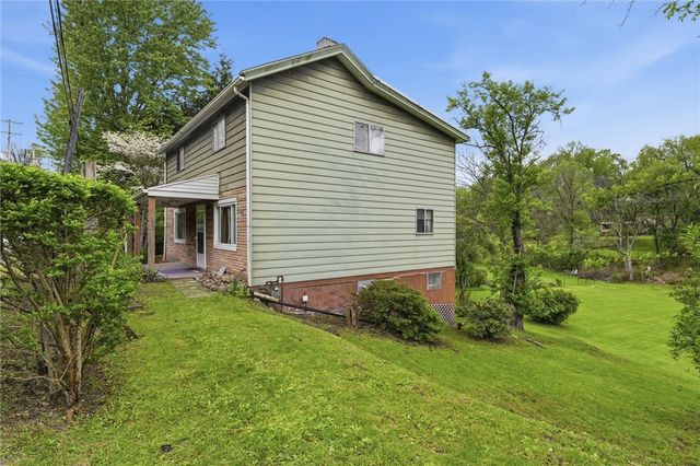 1058 Thompson Run Rd, West Mifflin, PA 15122