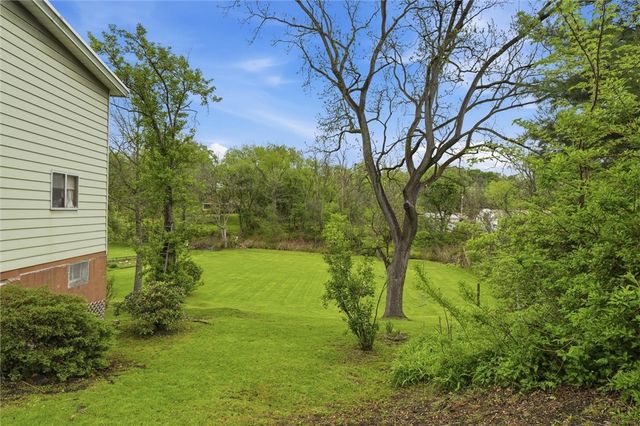 1058 Thompson Run Rd, West Mifflin, PA 15122