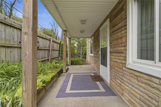 1058 Thompson Run Rd, West Mifflin, PA 15122