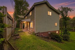 1058 Thompson Run Rd, West Mifflin, PA 15122