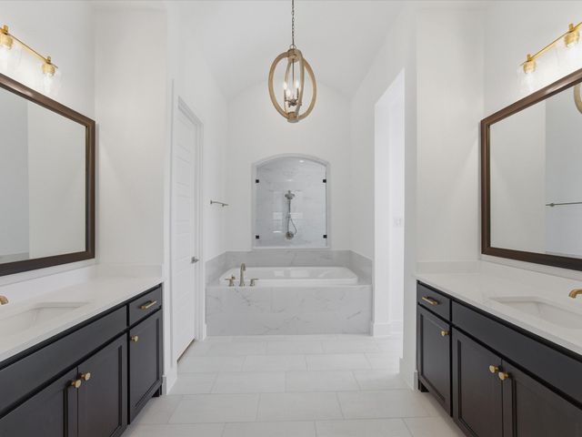 2216 Winding Creek Circle, Fort Worth, TX 76008