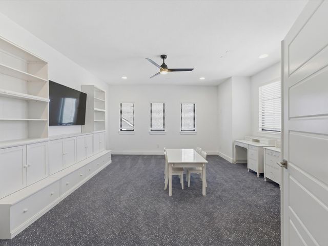 2216 Winding Creek Circle, Fort Worth, TX 76008