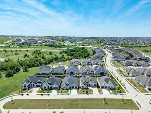 2216 Winding Creek Circle, Fort Worth, TX 76008