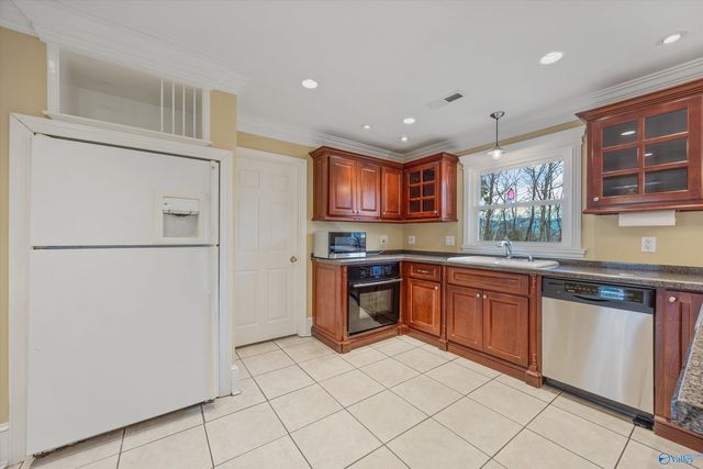 7105 Jones Valley Drive SE, Huntsville, AL 35802