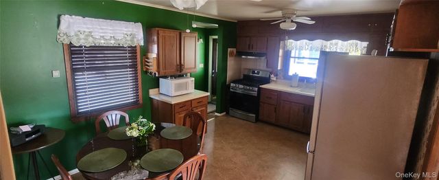 6 Bogardus Road, Fishkill, NY 12524