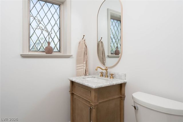 30 Quail Hollow Drive, Henderson, NV 89014