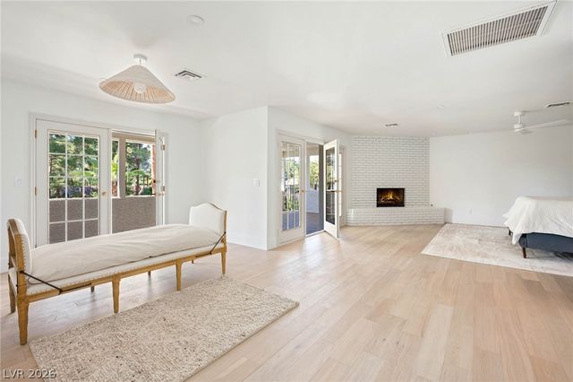 30 Quail Hollow Drive, Henderson, NV 89014