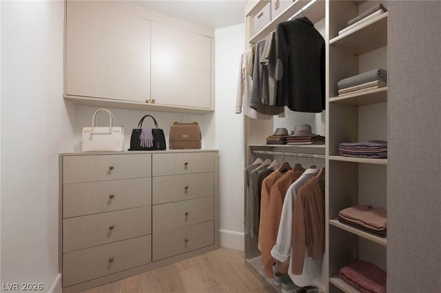 30 Quail Hollow Drive, Henderson, NV 89014