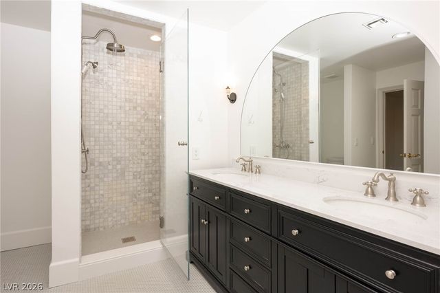 30 Quail Hollow Drive, Henderson, NV 89014