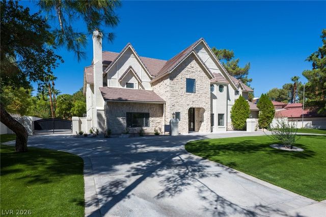 30 Quail Hollow Drive, Henderson, NV 89014